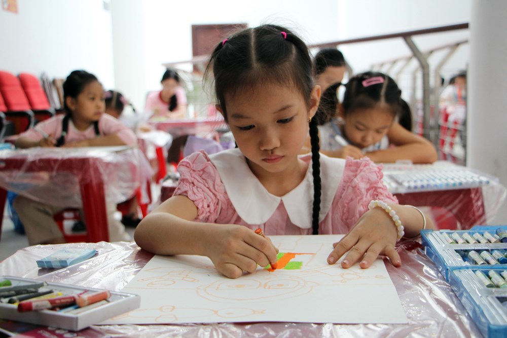 370 thiếu nhi tham gia cuộc thi vẽ tranh về Bác Tôn năm 2026 - ảnh 9