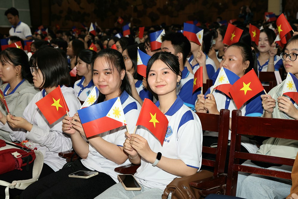 Cần Thơ tổ chức kỷ niệm 50 năm thiết lập quan hệ ngoại giao Việt Nam - Philippines - ảnh 9