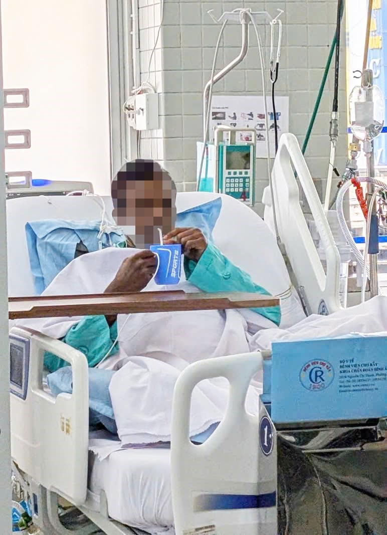 Nạn nhân nặng nhất trong vụ lật ca nô tại Phú Quốc có chuyển biến tích cực - ảnh 1