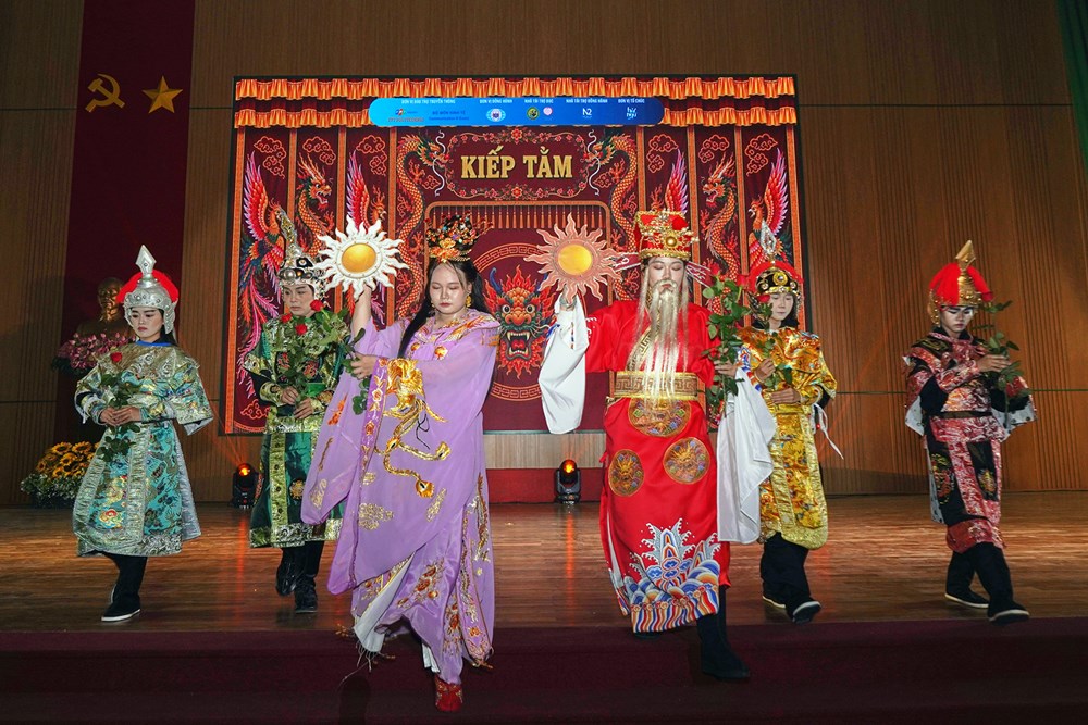 Sinh viên lan tỏa giá trị văn hóa biển đảo đến người trẻ - ảnh 1