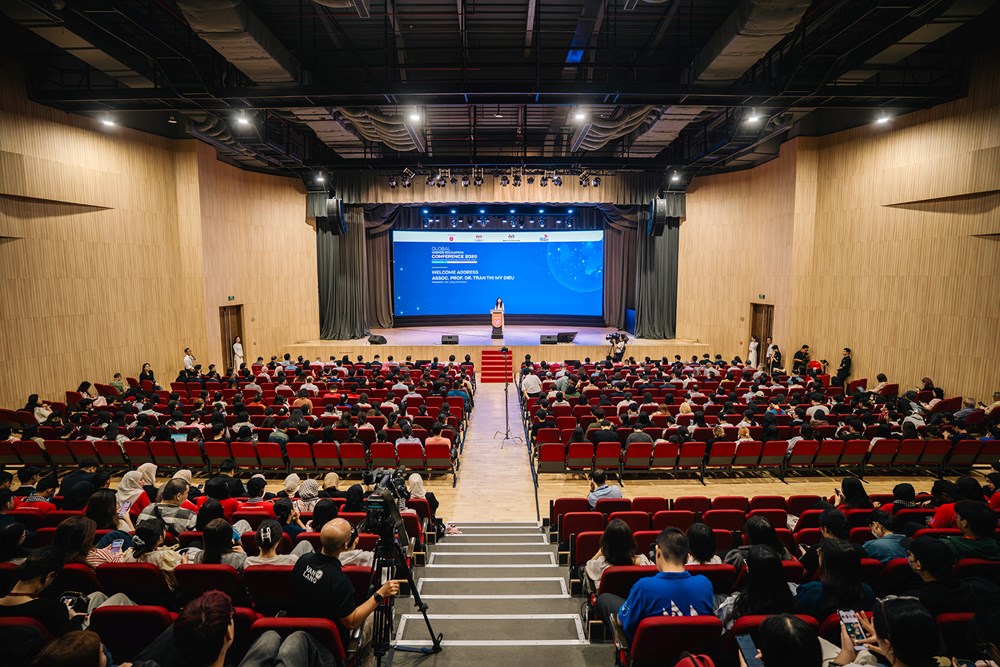 Chuyên gia thảo luận về tương lai giáo dục đại học ASEAN trong kỷ nguyên AI - ảnh 1