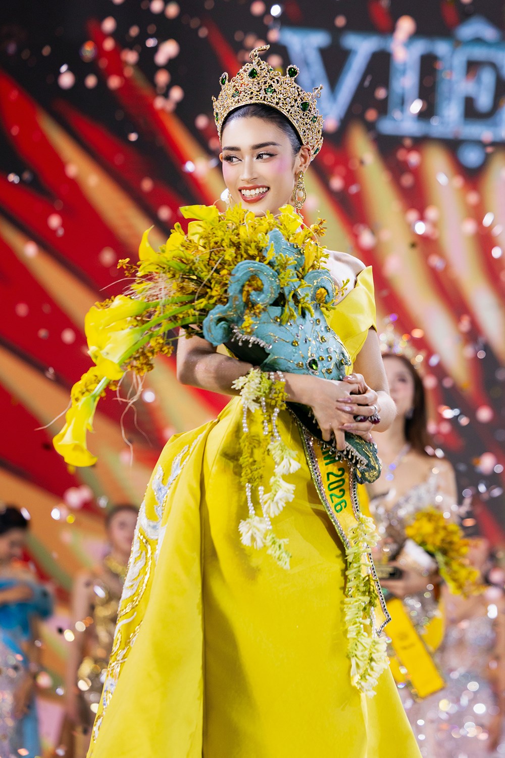 Emoura Phạm đăng quang Miss Grand Vietnam 2026 - ảnh 5