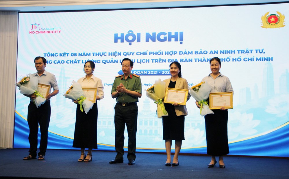 TP.HCM tăng cường bảo vệ an ninh, nâng cao chất lượng quản lý du lịch - ảnh 4