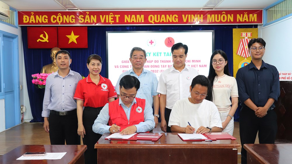 Một nhà hảo tâm dành toàn bộ tiền lương trong 73 tháng cho hoạt động nhân đạo - ảnh 1