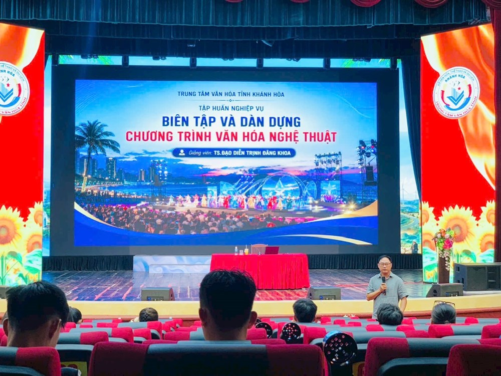 Cán bộ văn hóa cơ sở cần được trang bị kỹ năng phù hợp mô hình mới - ảnh 2