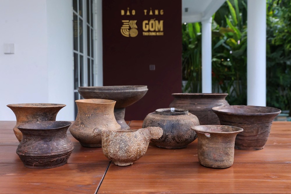 25 cổ vật gốm tiêu biểu từ văn hóa Phùng Nguyên và Sa Huỳnh - Đông Sơn sắp ra mắt công chúng - ảnh 1