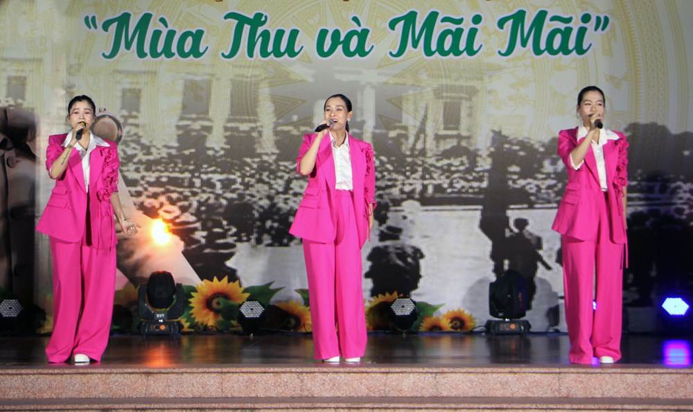 “Mùa Thu và mãi mãi” viết tiếp bản hùng ca về TP.HCM - ảnh 6