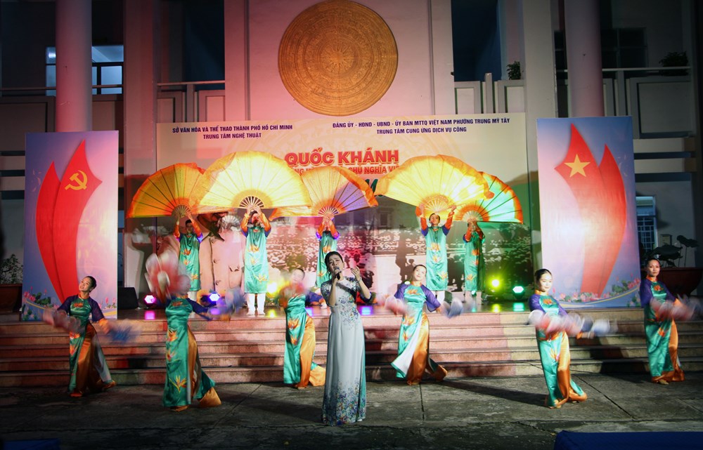 “Mùa Thu và mãi mãi” viết tiếp bản hùng ca về TP.HCM - ảnh 7