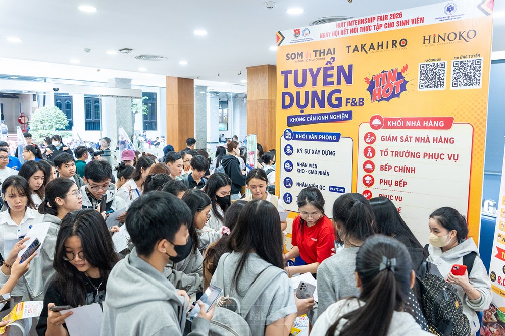 Ngày hội kết nối thực tập có gì mà thu hút đông sinh viên? - ảnh 1