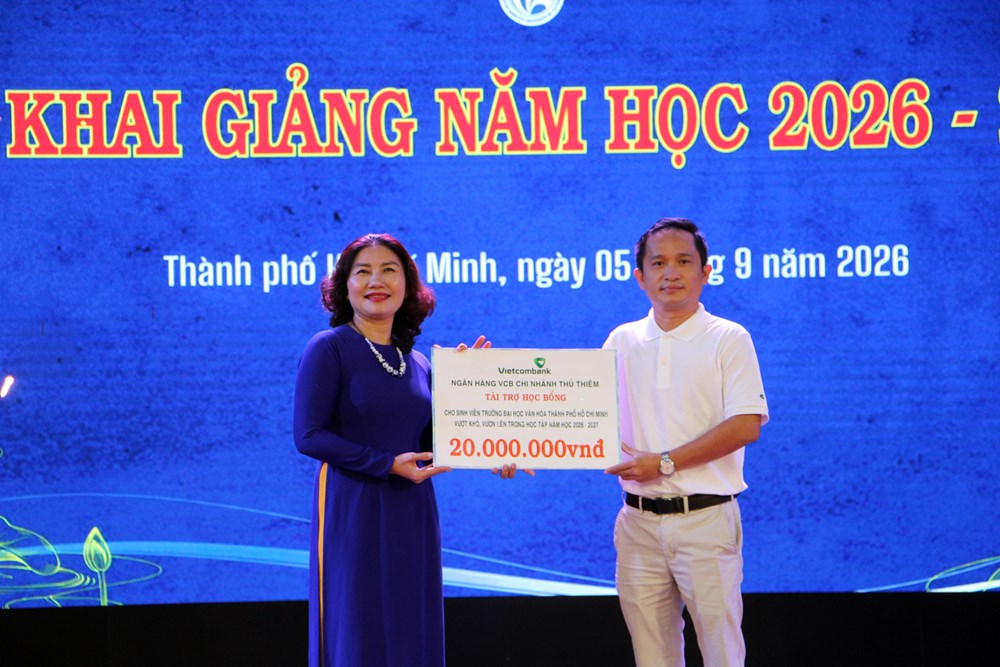 1.446 tân sinh viên chính thức gia nhập Trường Đại học Văn hóa TP.HCM - ảnh 6