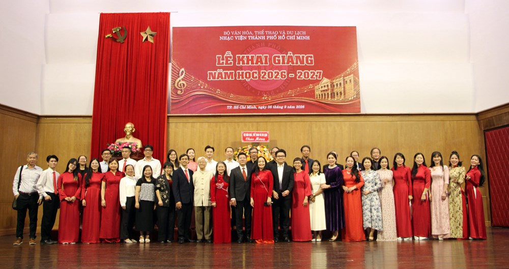 Nhạc viện TP.HCM bước vào năm học mới với dấu mốc 70 năm - ảnh 1