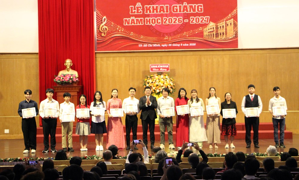 Nhạc viện TP.HCM bước vào năm học mới với dấu mốc 70 năm - ảnh 4