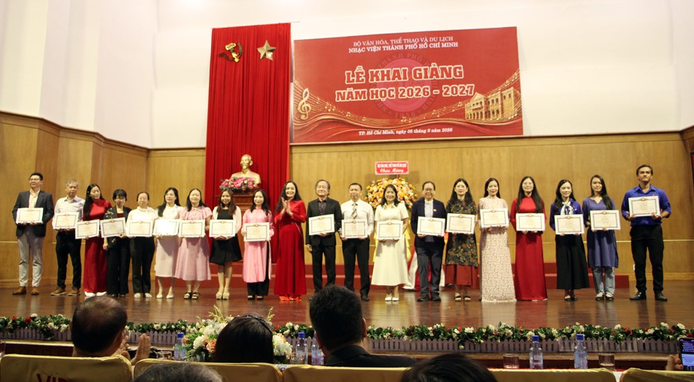 Nhạc viện TP.HCM bước vào năm học mới với dấu mốc 70 năm - ảnh 6