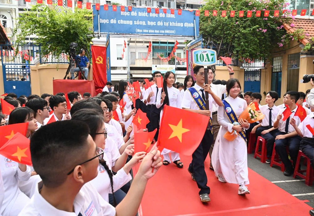 Hơn 2,6 triệu học sinh TP.HCM bước vào năm học mới - ảnh 6