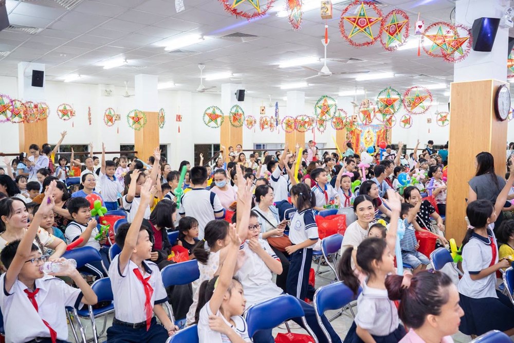 Bệnh viện Chợ Rẫy tổ chức “Đêm hội trăng rằm” cho 800 thiếu nhi - ảnh 2