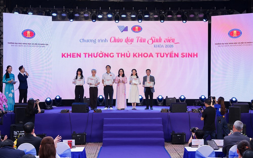 Khoa học xã hội và nhân văn giúp chúng ta hiểu con người, hiểu văn hóa - ảnh 3