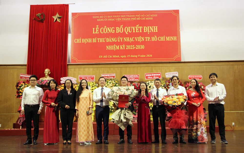 NSND Đỗ Quốc Hưng được chỉ định giữ chức Bí thư Đảng ủy Nhạc viện TP.HCM - ảnh 5