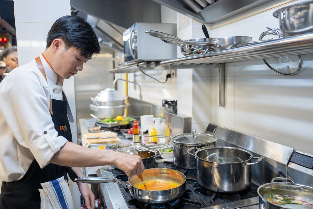 Top Chef thử thách nấu “vị nhà”, người không có nhà thì sao? - ảnh 5