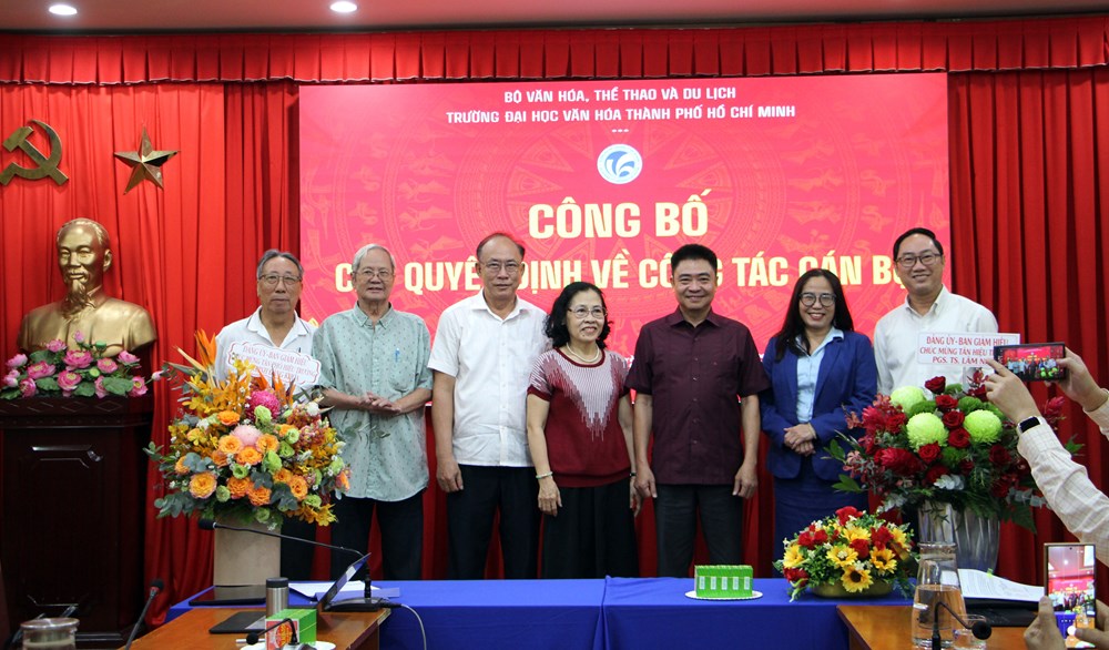 Trường ĐH Văn hóa TP.HCM ra mắt Hội đồng Khoa học và Đào tạo nhiệm kỳ mới - ảnh 2