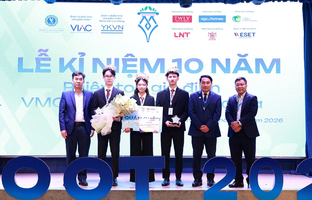 Sinh viên rèn luyện kỹ năng tranh tụng trong phiên tòa giả định - ảnh 3