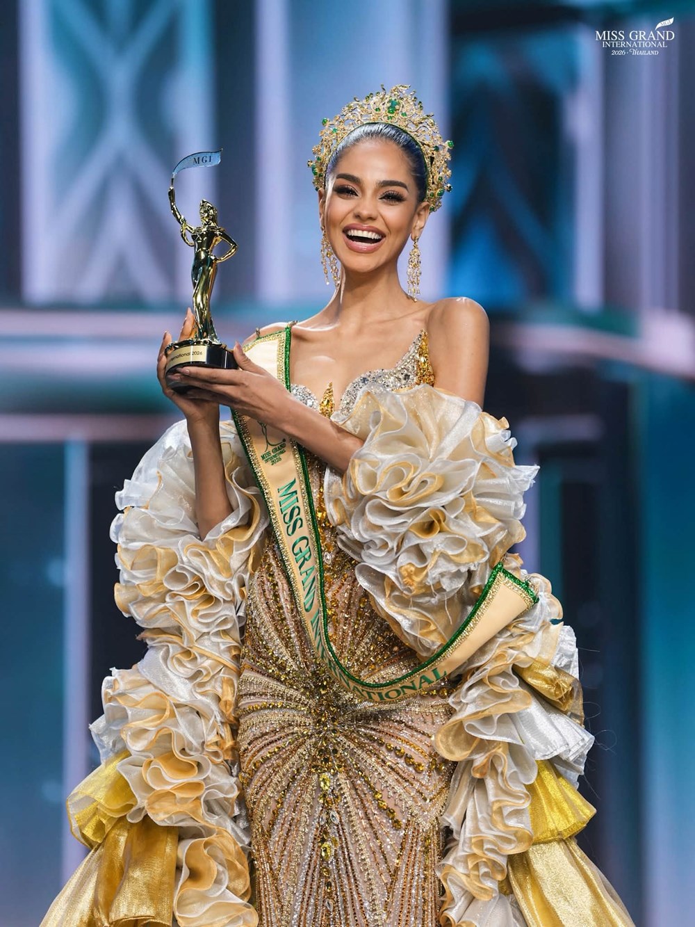 Đại diện Tanzania đăng quang Miss Grand International 2026, Emoura Phạm là Á hậu 4 - ảnh 4