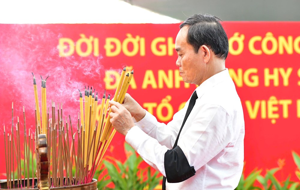 “Kính xin hương hồn các liệt sĩ hãy xem quê hương TP.HCM là nơi đất lành để yên nghỉ” - ảnh 3