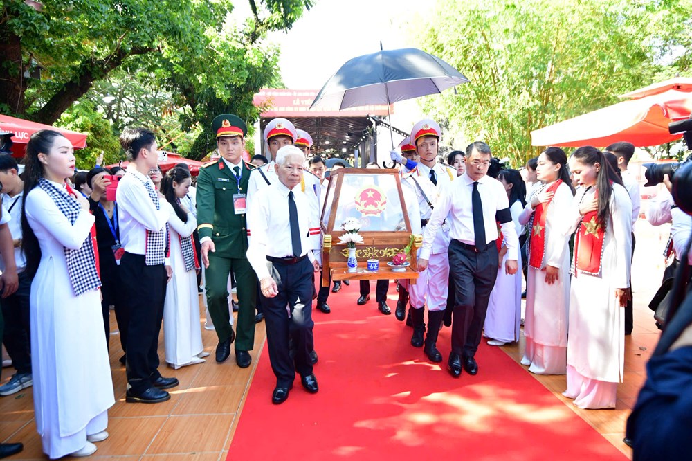 “Kính xin hương hồn các liệt sĩ hãy xem quê hương TP.HCM là nơi đất lành để yên nghỉ” - ảnh 5