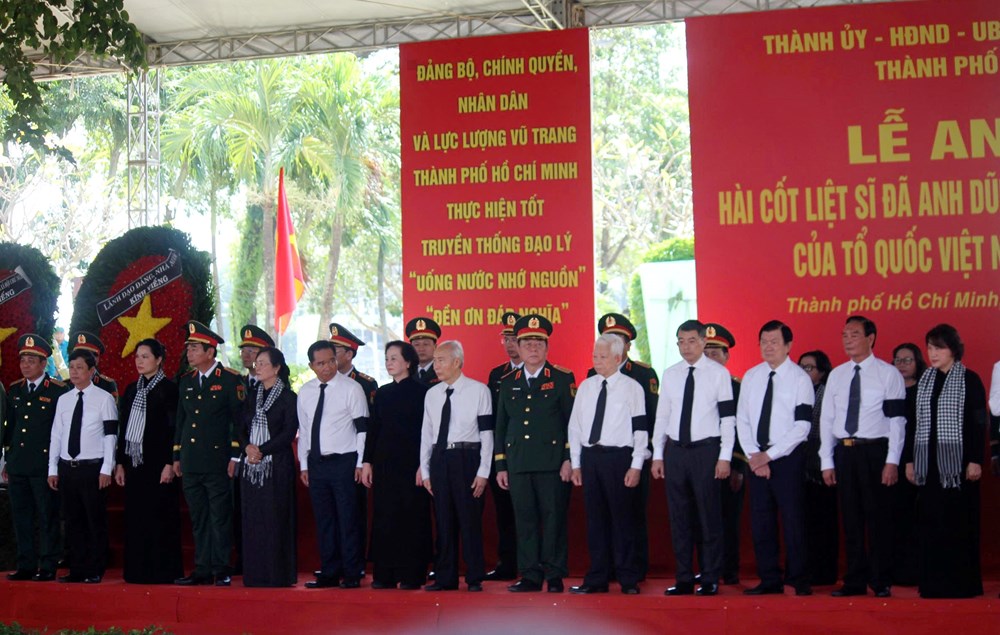 Thành kính tiễn đưa 731 Anh hùng liệt sĩ về nơi an nghỉ - ảnh 1