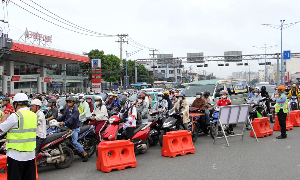TP.HCM thực hiện phương châm “làm đến đâu gọn đến đó” để giảm ùn tắc - ảnh 1