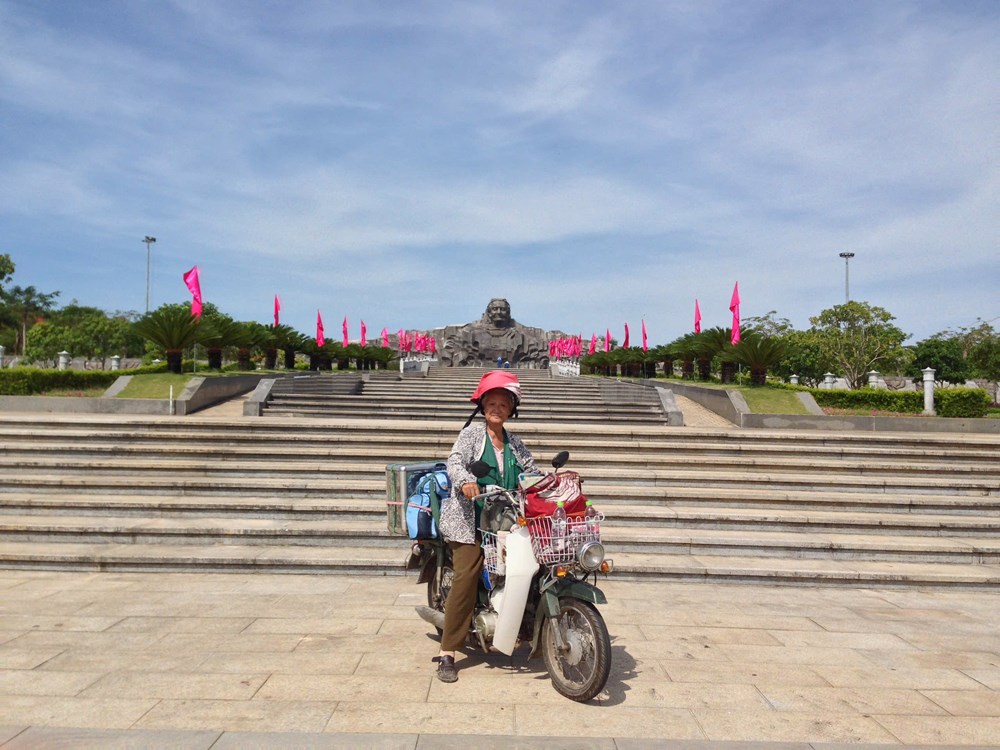 Triển lãm 153 tác phẩm về Mẹ Việt Nam Anh hùng của họa sĩ Đặng Ái Việt - ảnh 11