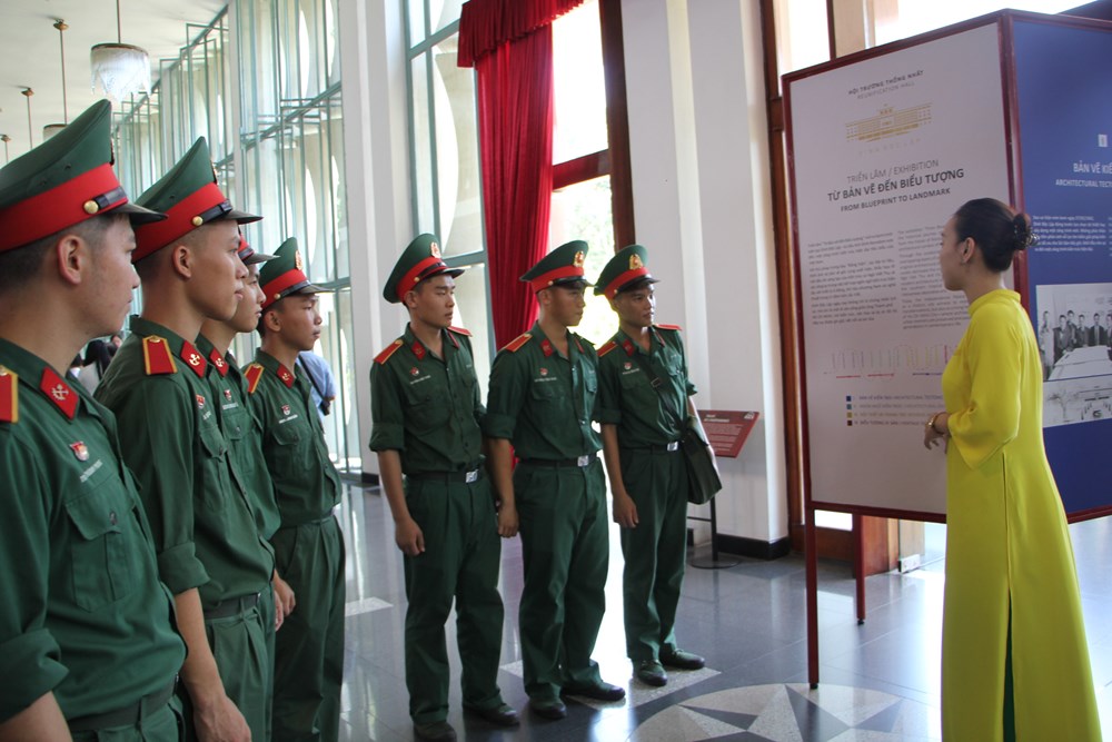 Triển lãm chào mừng Ngày Văn hóa Việt Nam tại Dinh Độc Lập - ảnh 8