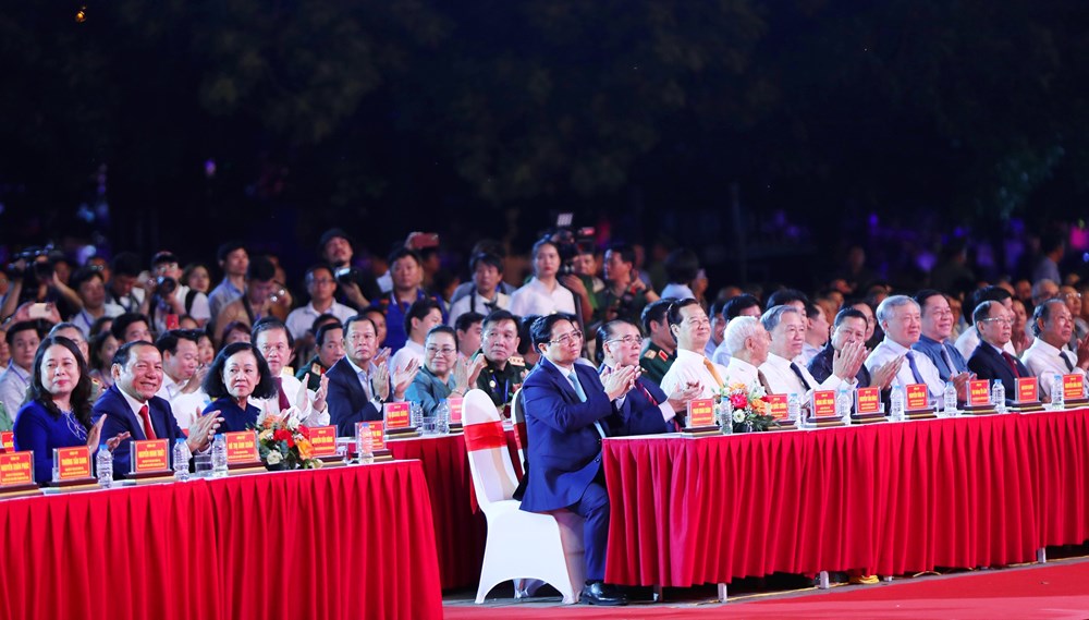 Sống lại khoảnh khắc “Không đêm nào vui bằng đêm nay…” - ảnh 2
