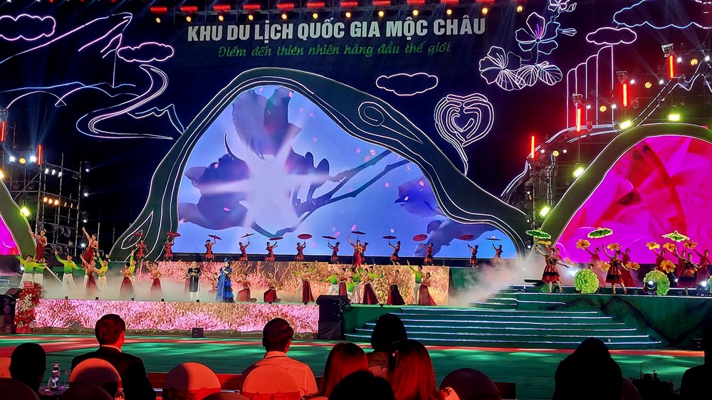 Lễ công bố Quyết định công nhận Khu du lịch quốc gia Mộc Châu - ảnh 9