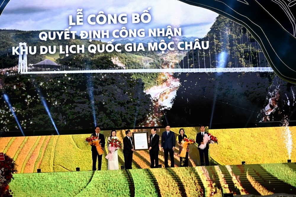 Lễ công bố Quyết định công nhận Khu du lịch quốc gia Mộc Châu - ảnh 1