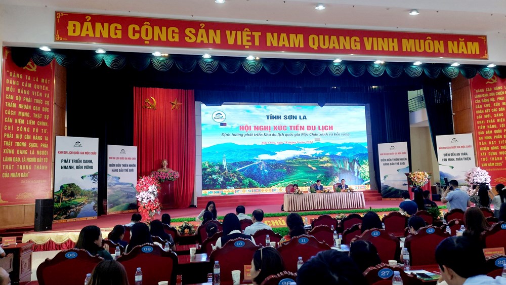 Nhiều hoạt động quảng bá, xúc tiến Khu Du lịch quốc gia Mộc Châu - ảnh 4