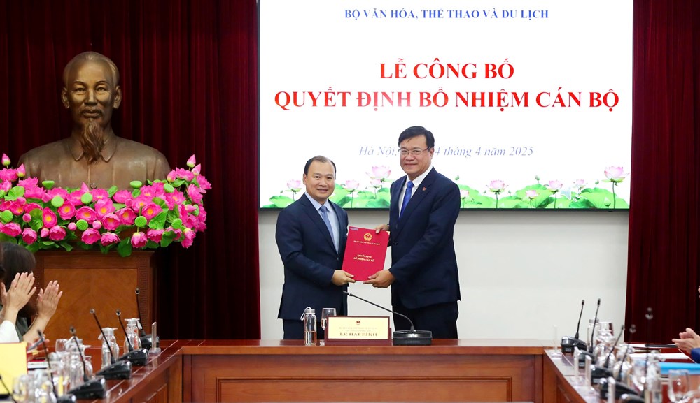 Bộ VHTTDL trao quyết định điều động, bổ nhiệm cán bộ của 8 đơn vị trực thuộc - ảnh 5