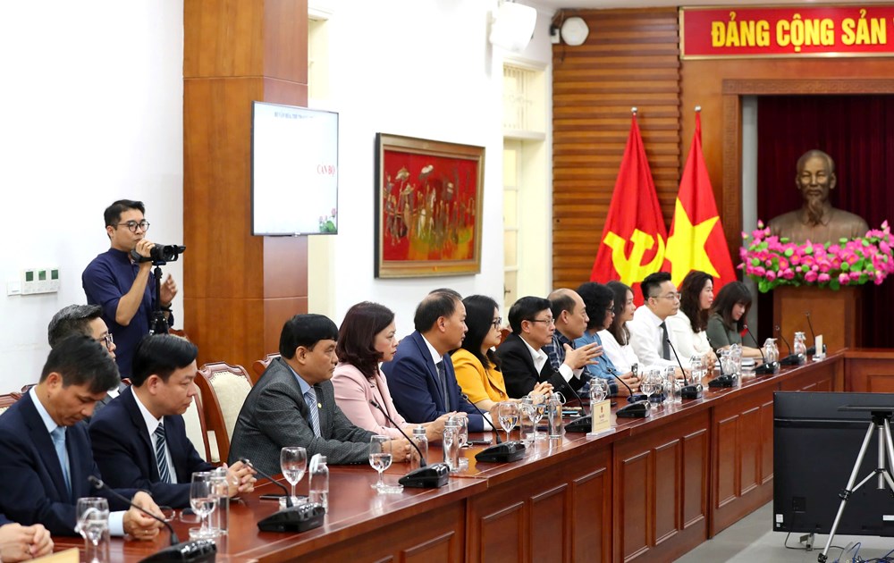 Bộ VHTTDL trao quyết định điều động, bổ nhiệm cán bộ của 8 đơn vị trực thuộc - ảnh 11