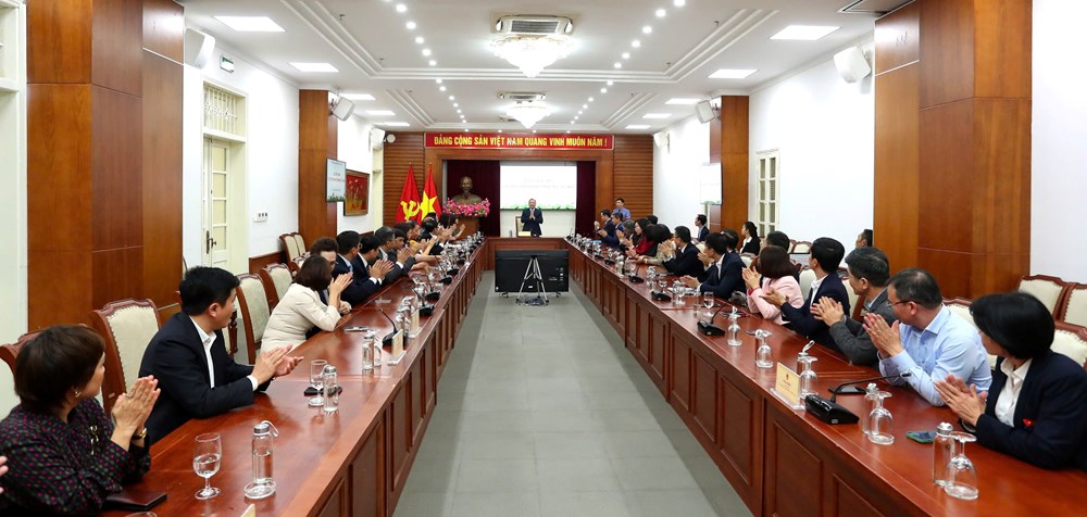 Bộ VHTTDL trao quyết định điều động, bổ nhiệm cán bộ của 8 đơn vị trực thuộc - ảnh 17