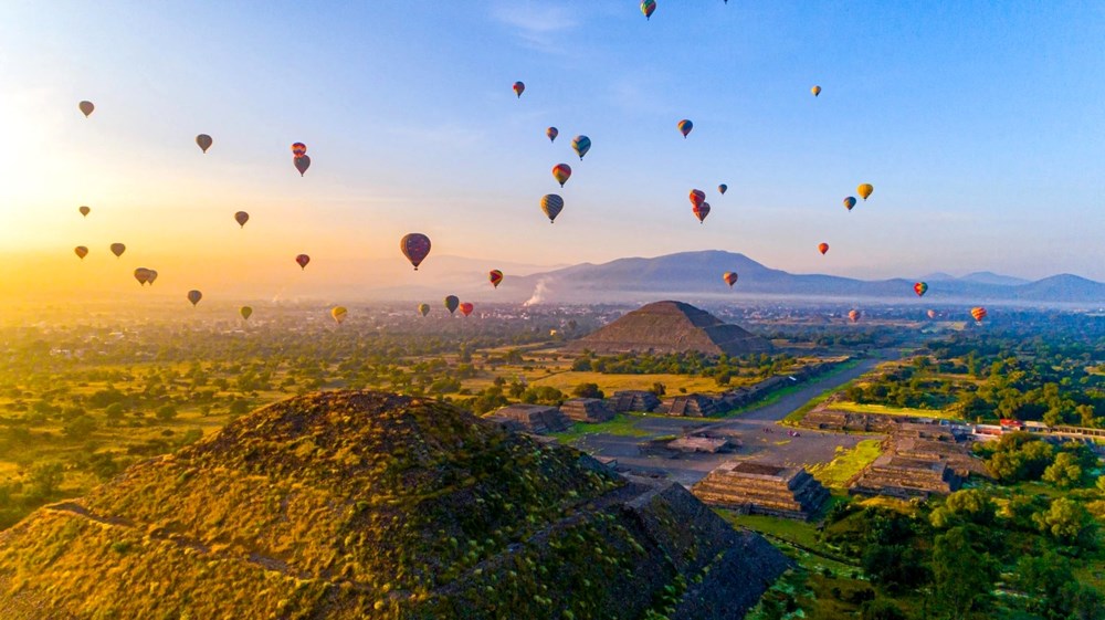 Rơi khinh khí cầu gần địa điểm du lịch nổi tiếng ở Mexico, ít nhất 12 người bị thương - ảnh 2