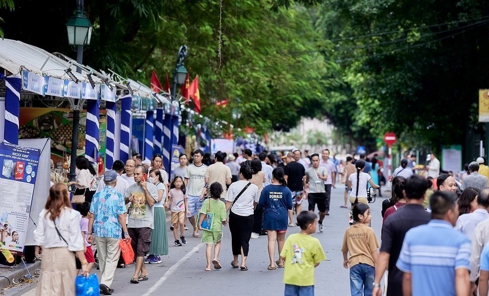 Hà Nội đứng đầu trong danh sách các thành phố đi bộ châu Á năm 2025 - ảnh 1