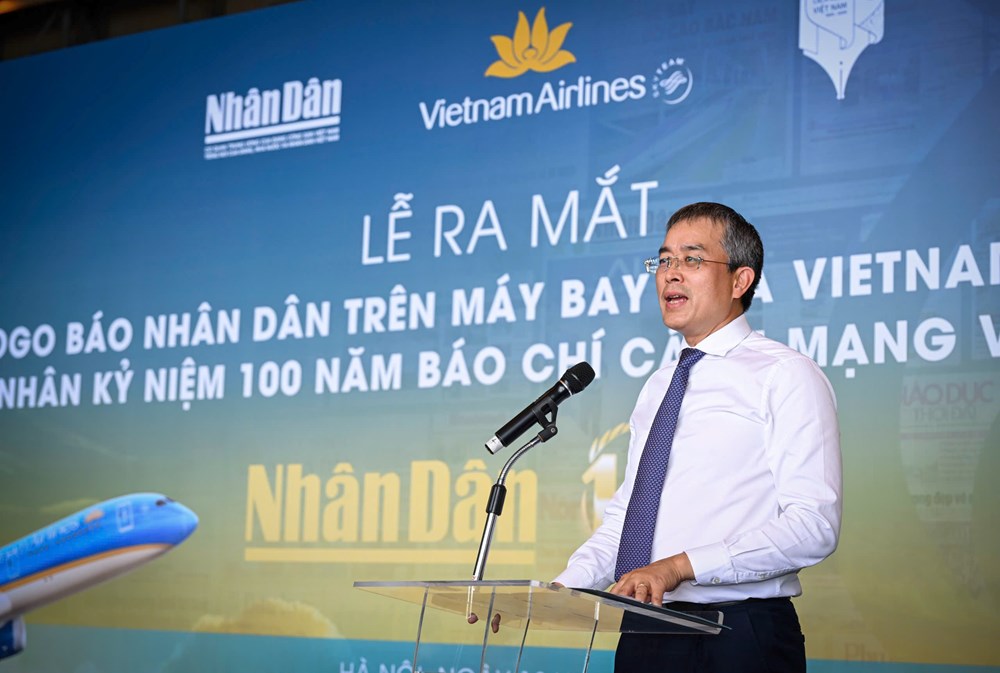 Ra mắt logo Báo Nhân Dân trên thân máy bay Vietnam Airlines - ảnh 3