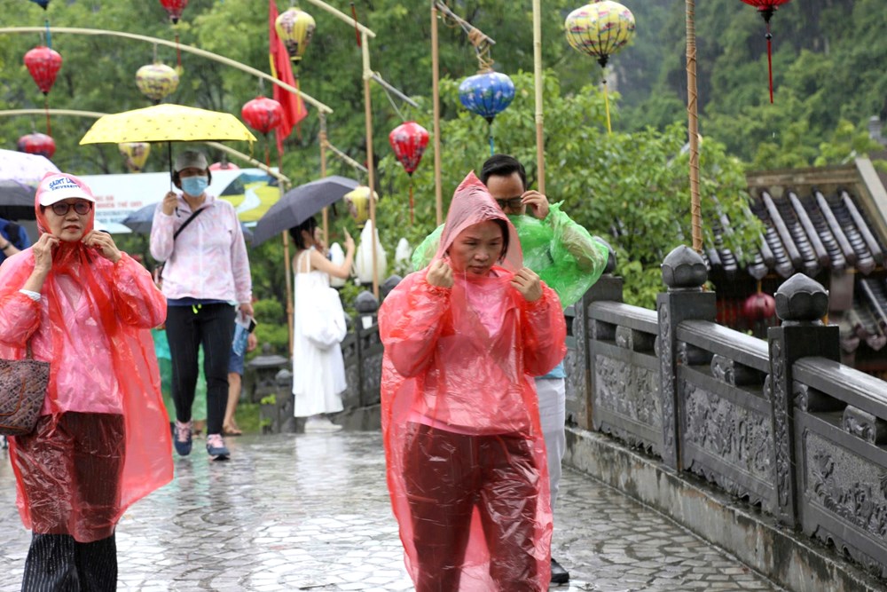 Du lịch Ninh Bình: Chủ động ứng phó với cơn bão WIPHA gần biển Đông - ảnh 1