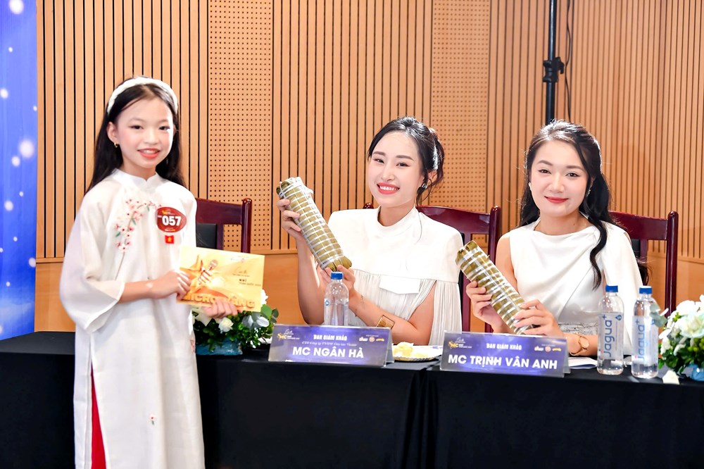 MC nhí toàn quốc 2025 gây ấn tượng với chủ đề “Kỷ nguyên vươn mình” - ảnh 2