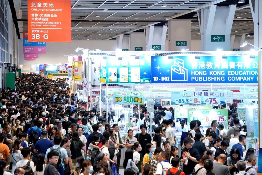 Hội chợ sách Hồng Kông lần thứ 35: Thu hút 890.000 lượt khách tham quan - ảnh 2