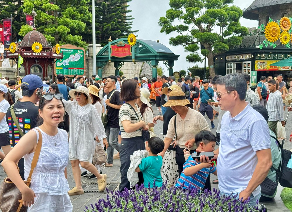 Hé lộ “bức tranh” hành vi du khách Việt mùa hè 2025 - ảnh 1