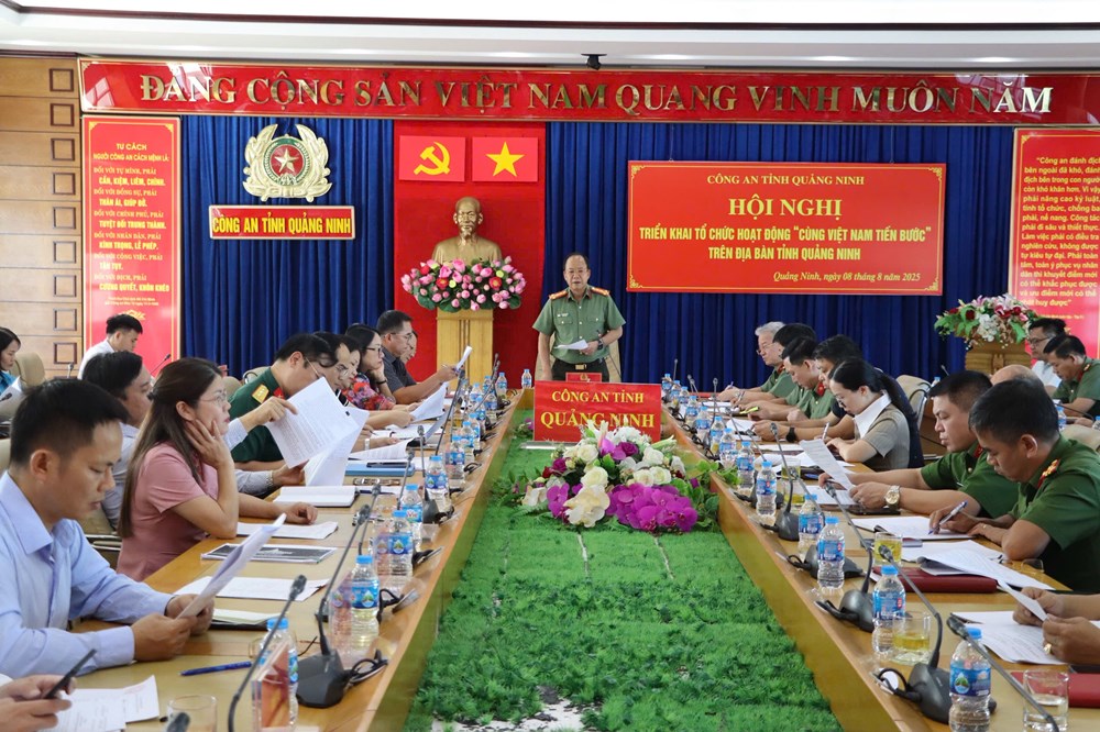 Quảng Ninh triển khai chương trình “Cùng Việt Nam tiến bước” - ảnh 1