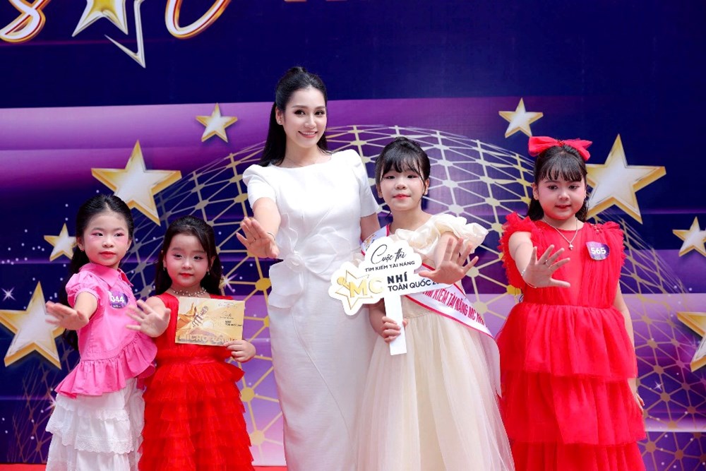 Tiếng nói trẻ thơ tự tin lan tỏa tình yêu Tổ quốc - ảnh 3