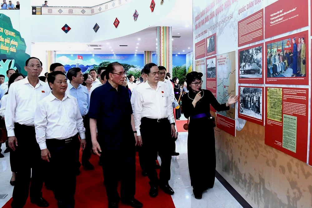 Triển lãm chuyên đề “Từ Quốc dân Đại hội Tân Trào đến Quốc hội hôm nay” - ảnh 1