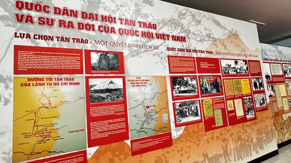 Triển lãm chuyên đề “Từ Quốc dân Đại hội Tân Trào đến Quốc hội hôm nay” - ảnh 3