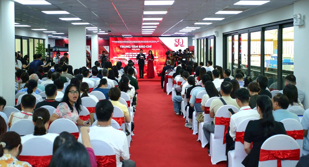 Khai trương Trung tâm Báo chí Triển lãm thành tựu đất nước - ảnh 8